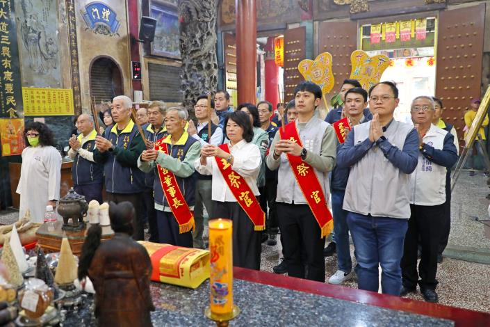 0_嘉邑祀典大天宮丙午年迎春禮 黃敏惠市長為芒神 春牛點睛 (2).JPG