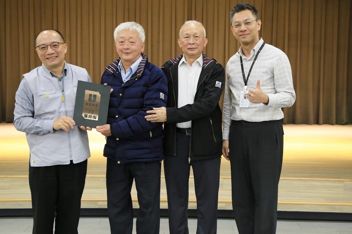 0_頒發第二期嘉有木屋門牌 (3).JPG