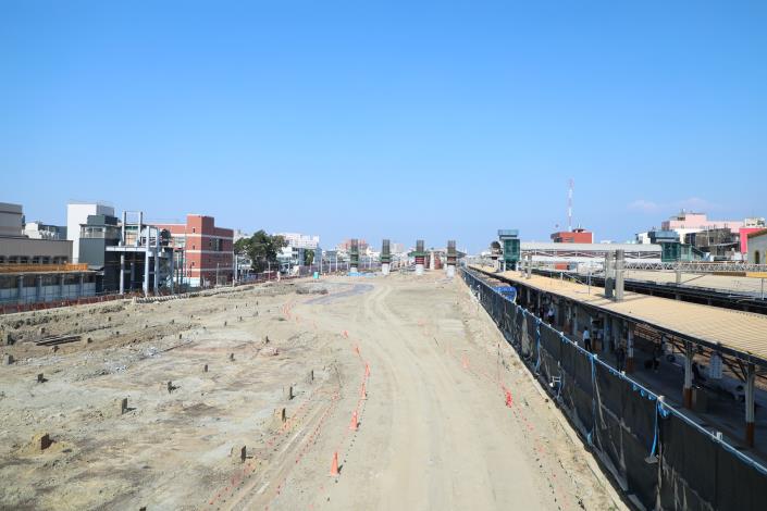 0_黃敏惠市長視察嘉義火車站、先期轉運中心確保春節疏運安全 (4).JPG