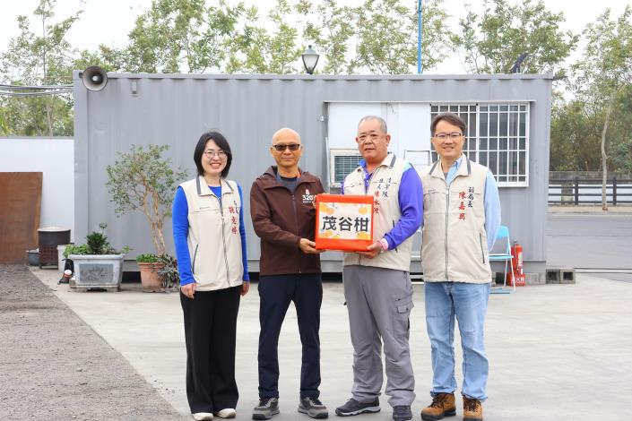 0 陳永豐副市長為所有清潔隊員送上勉勵與祝福 (1).JPG