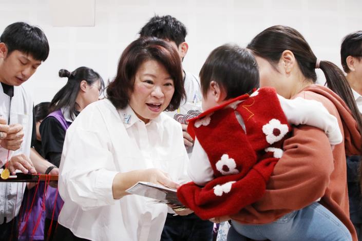 0_黃敏惠市長發送發送馬年限量的開運小紅包 (1)_0