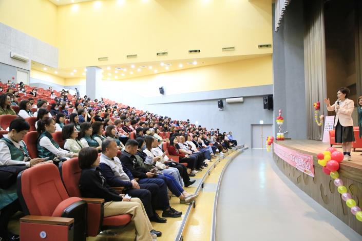 0_婦女節講座 金鐘主播沈春華分享人生轉型歷程 發揮人生下半場的影響力為幸福「嘉」分 (2).JPG