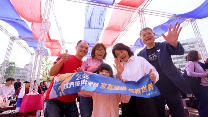 0_中華隊經典賽奪首勝 黃敏惠市長與球迷一齊歡呼 (7)