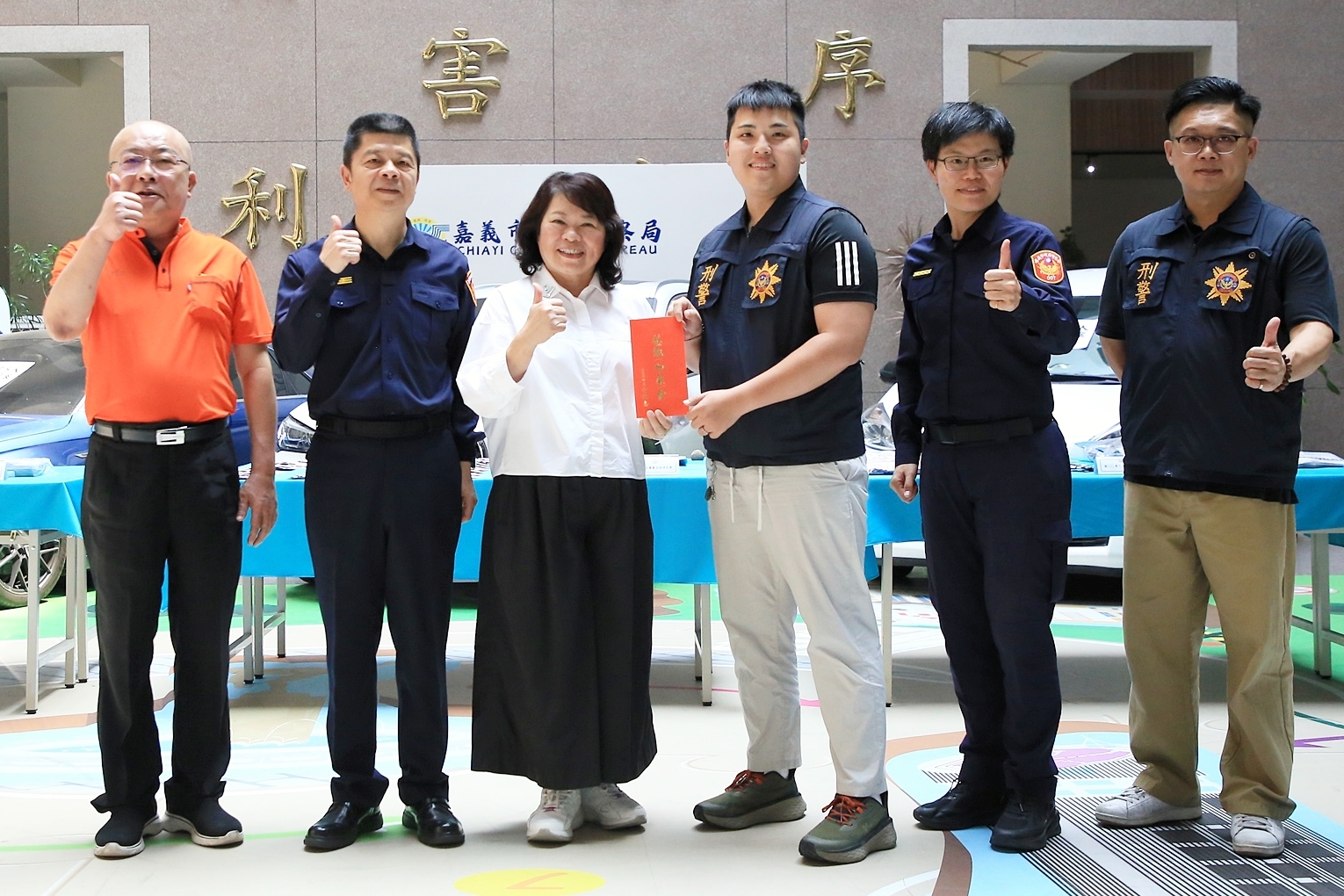 0_黃敏惠市長頒贈慰勉金 (4).JPG