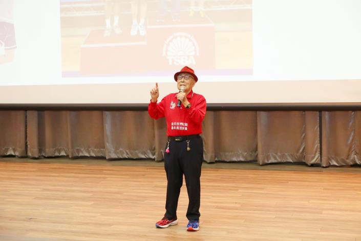 0_ 105 歲金氏世界紀錄保持人、傳奇羽球選手林友茂先生 (2).JPG