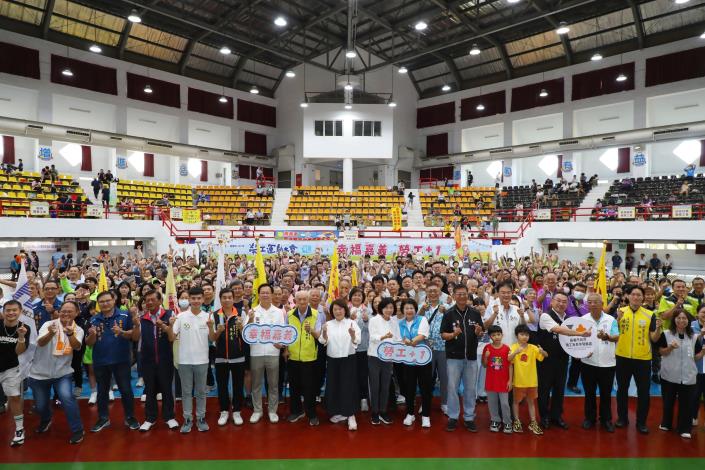 嘉義市勞工運動會熱血登場!黃敏惠感謝百工百業拚出3071億經濟奇蹟