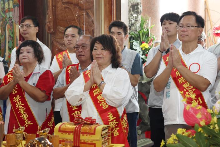 慶祝吳府千歲聖誕!黃敏惠赴嘉義市福安舘、鵬思宮參香祈求風調雨順