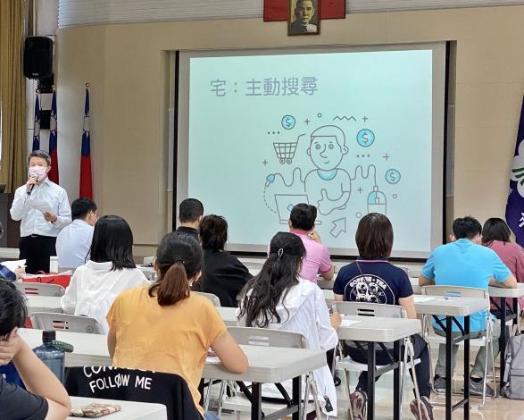 0搶攻宅經濟商機1.JPG