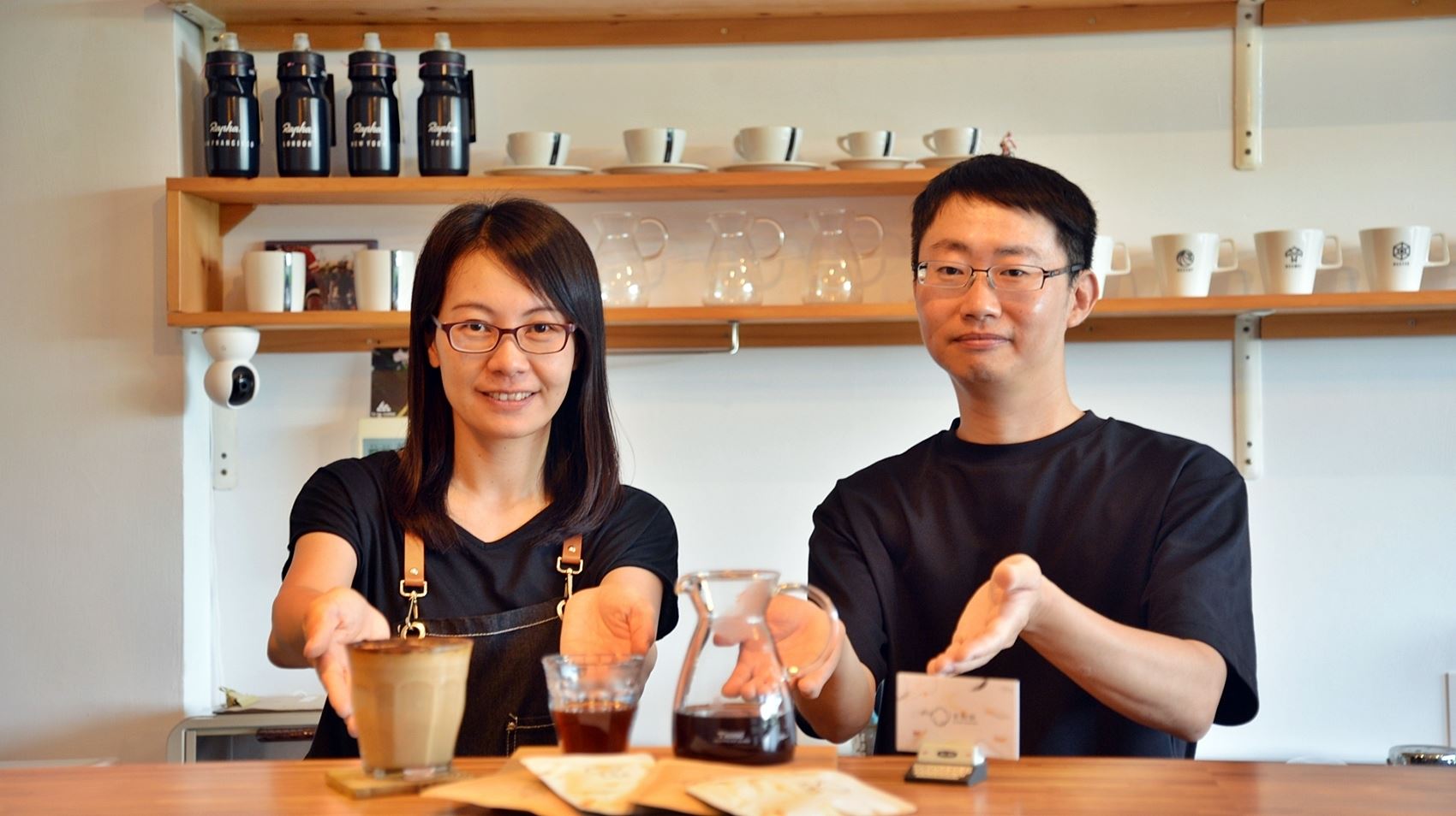 0_呈咖啡讓您品著咖啡香 抬頭看日環食 (2)