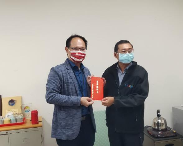 農曆春節將至  嘉義市政府致贈社福機構春節慰問金 (2)
