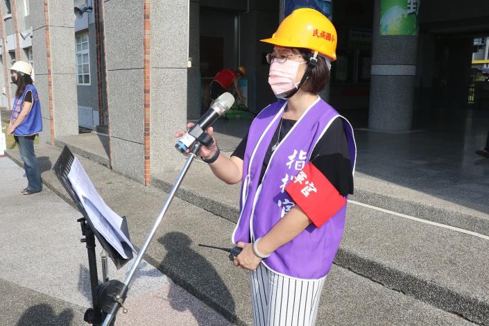 2 校長陳文瑜擔任指揮官.JPG
