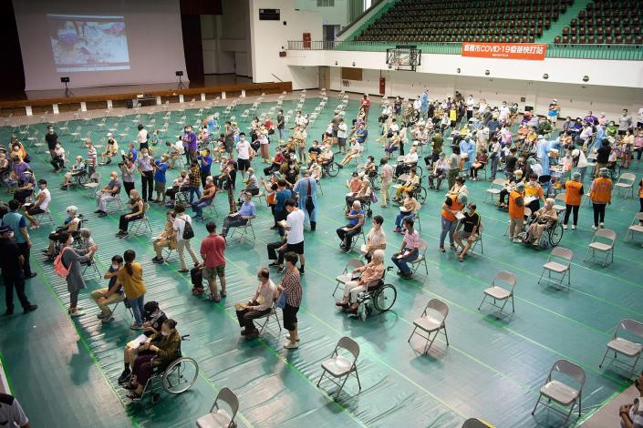 港坪體育館接種站重啟_市府資料照