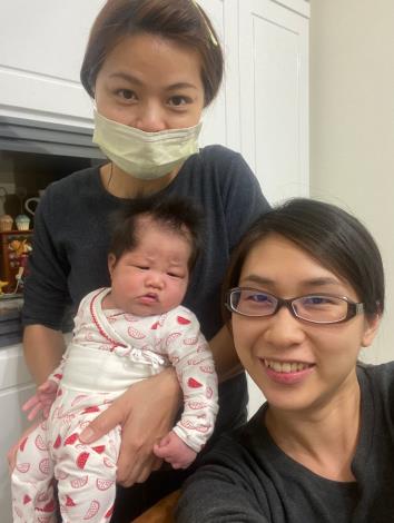 0_受訪者合照(左)黃婉瑜到宅服務員、(右)李宛璇