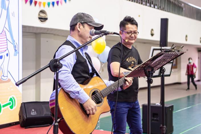 0 開場表演