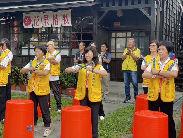 0 天下的媽媽都是一樣的「打擊樂快閃」為嘉市添溫馨 (4)