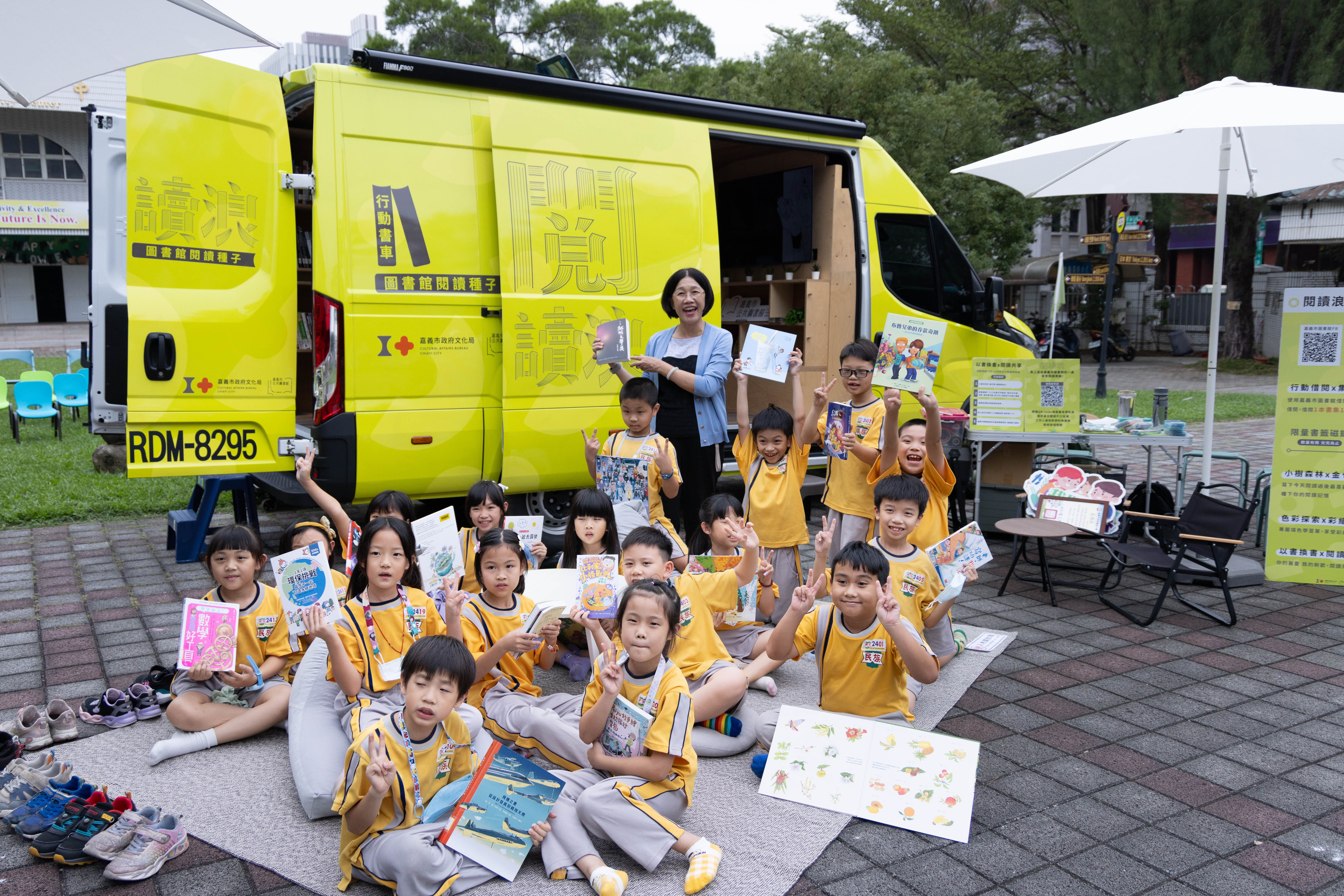 0_行動書車校園場照片_民族國小
