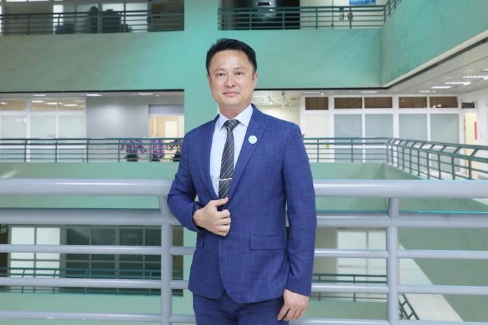 0_育人國小楊家豪校長順利連任.JPG
