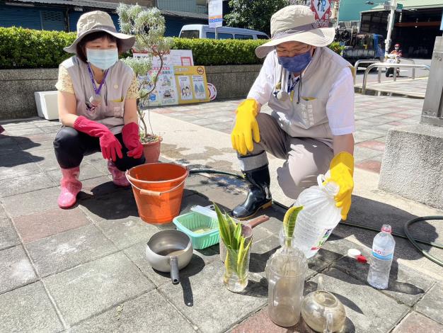 0_ 颱風過後落實「巡、倒、清、刷」，嘉義市全面提高警「孓」 (1)