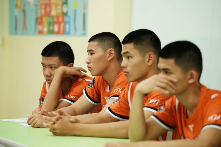 10-導師們透過面談深入了解每位體育生的特質，奠定探索基石