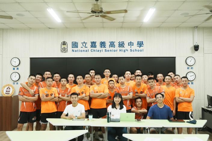 5-導師們與兩校體育生深入面談，協助建立職涯觀念並奠定探索基石