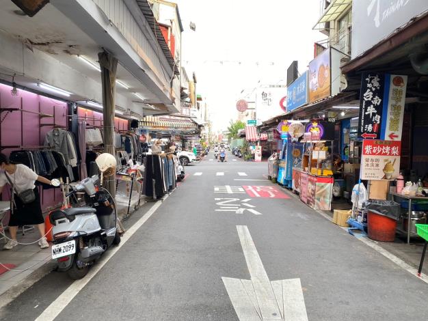 0_視覺效果增強版紅底白字停(讓)標線 (1)