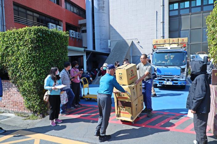 0_嘉義市認購雲林高麗菜 並捐贈予各社福機構據點 (5).JPG
