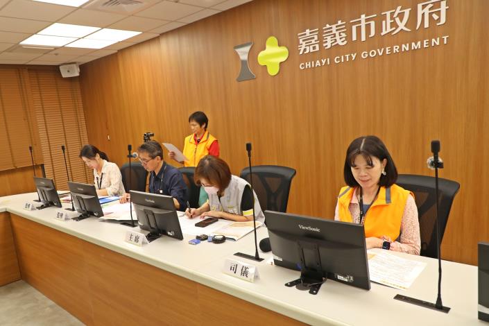0 建國二村抵費地全數標脫　17封搶一標　平均溢價率約61％ (9).JPG