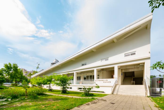 0_耗資6400萬！嘉市蘭潭國小「蘭星樓」勇奪「2026台灣建築永續獎」 打造連蝴蝶都想入學的夢幻校園！ (1)
