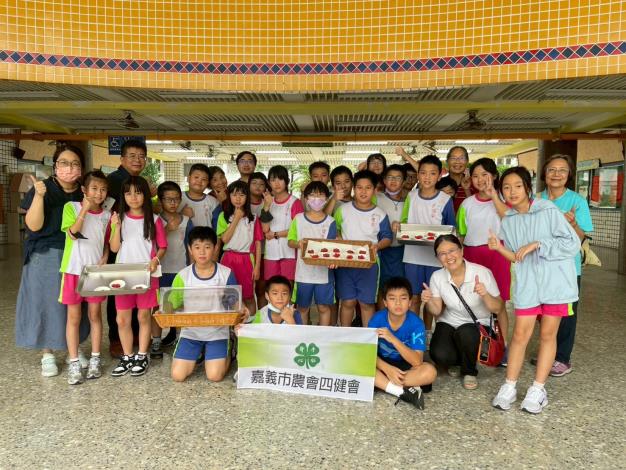 嘉義小學生變身米食關主！無人機現身校園，打造「粉紅壽司」驚豔全場