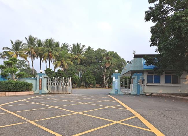 嘉義給水廠公園淨水場大門口