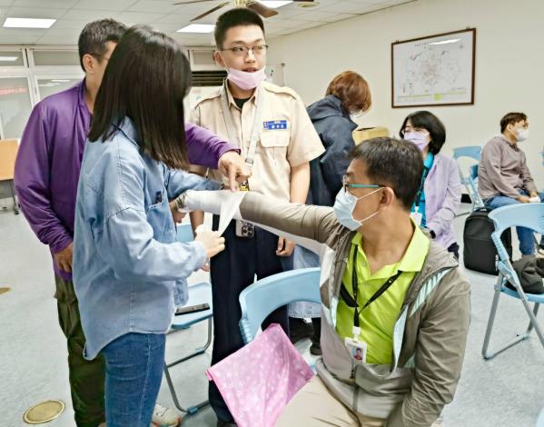 基礎救護訓練4