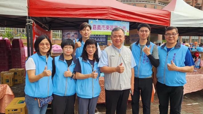 設立國防宣導攤位