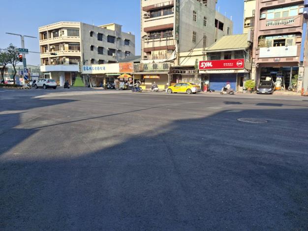 路面刨鋪_林森西路口