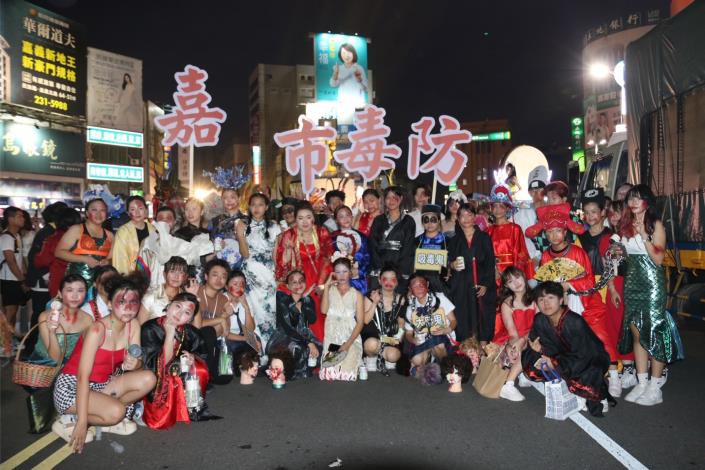 我們已經抵達中央噴水池