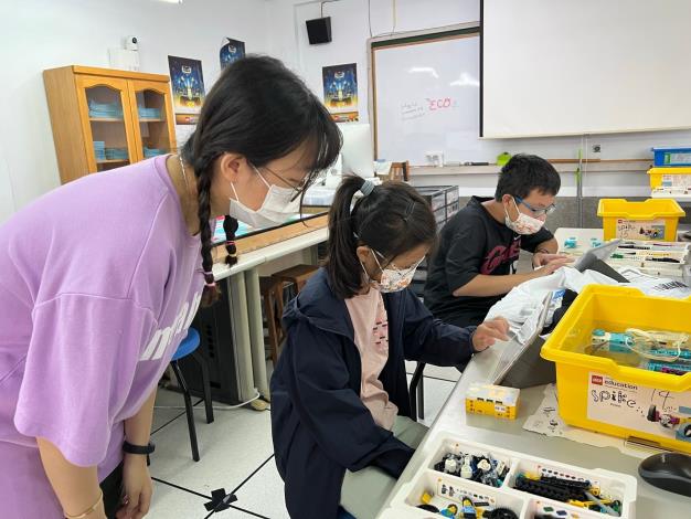 LINE_ALBUM_1111030-AI樂高機器人體驗營-上午場_221102_32