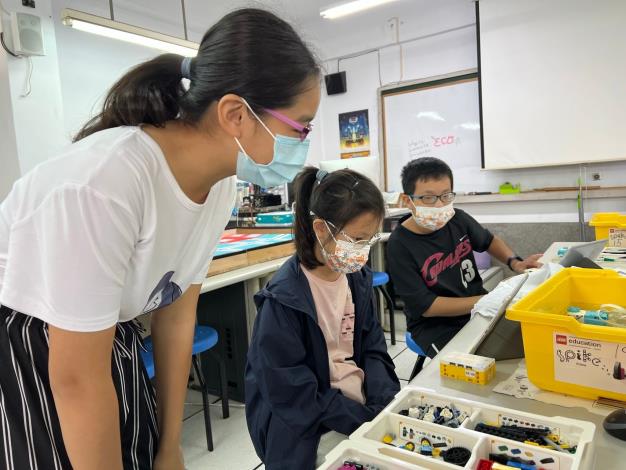LINE_ALBUM_1111030-AI樂高機器人體驗營-上午場_221102_31