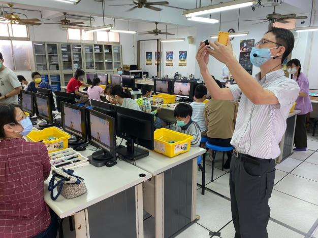 LINE_ALBUM_1111030-AI樂高機器人體驗營-上午場_221102_14