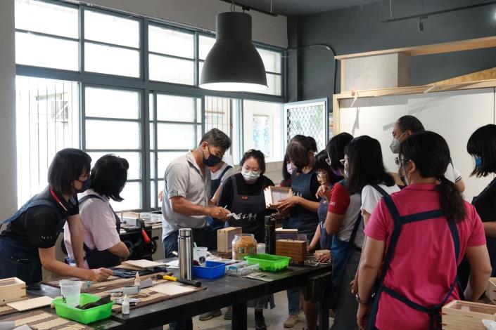 LINE_ALBUM_1120513桃城行旅-旅行記憶燈箱_230522_163