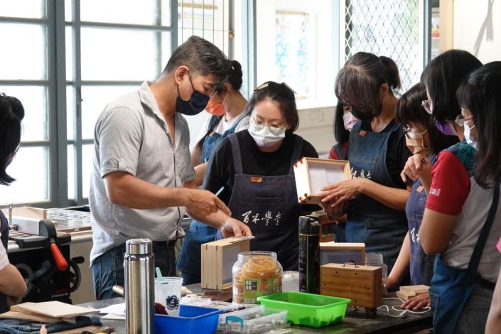 LINE_ALBUM_1120513桃城行旅-旅行記憶燈箱_230522_162