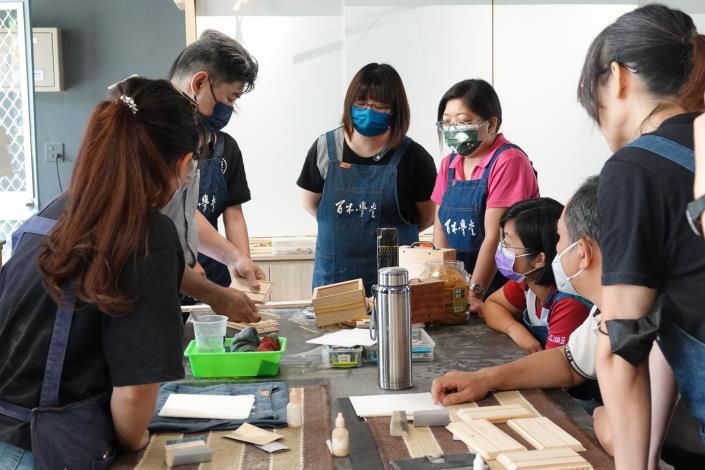 LINE_ALBUM_1120513桃城行旅-旅行記憶燈箱_230522_226