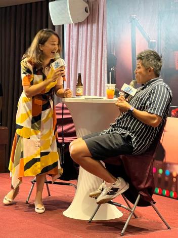 LINE_ALBUM_202293_220912_75