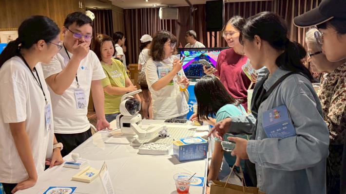 LINE_ALBUM_2025104_251007_74