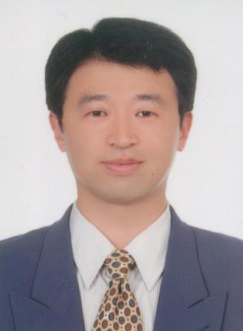 巫政億